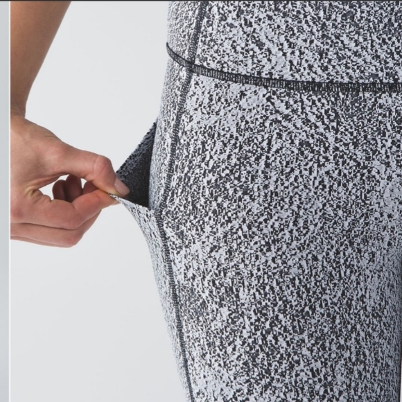 Lululemon Pace Rival Crop - Picture 3 of 8